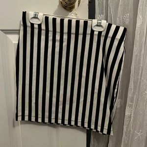 Forever 21 black and white stripe mini skirt. Size medium
